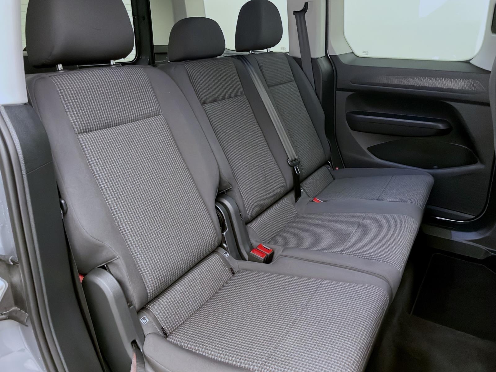 Bild 16: Volkswagen Caddy 2.0 TDI KOMBI KR PDC KAMERA NAVI AHK