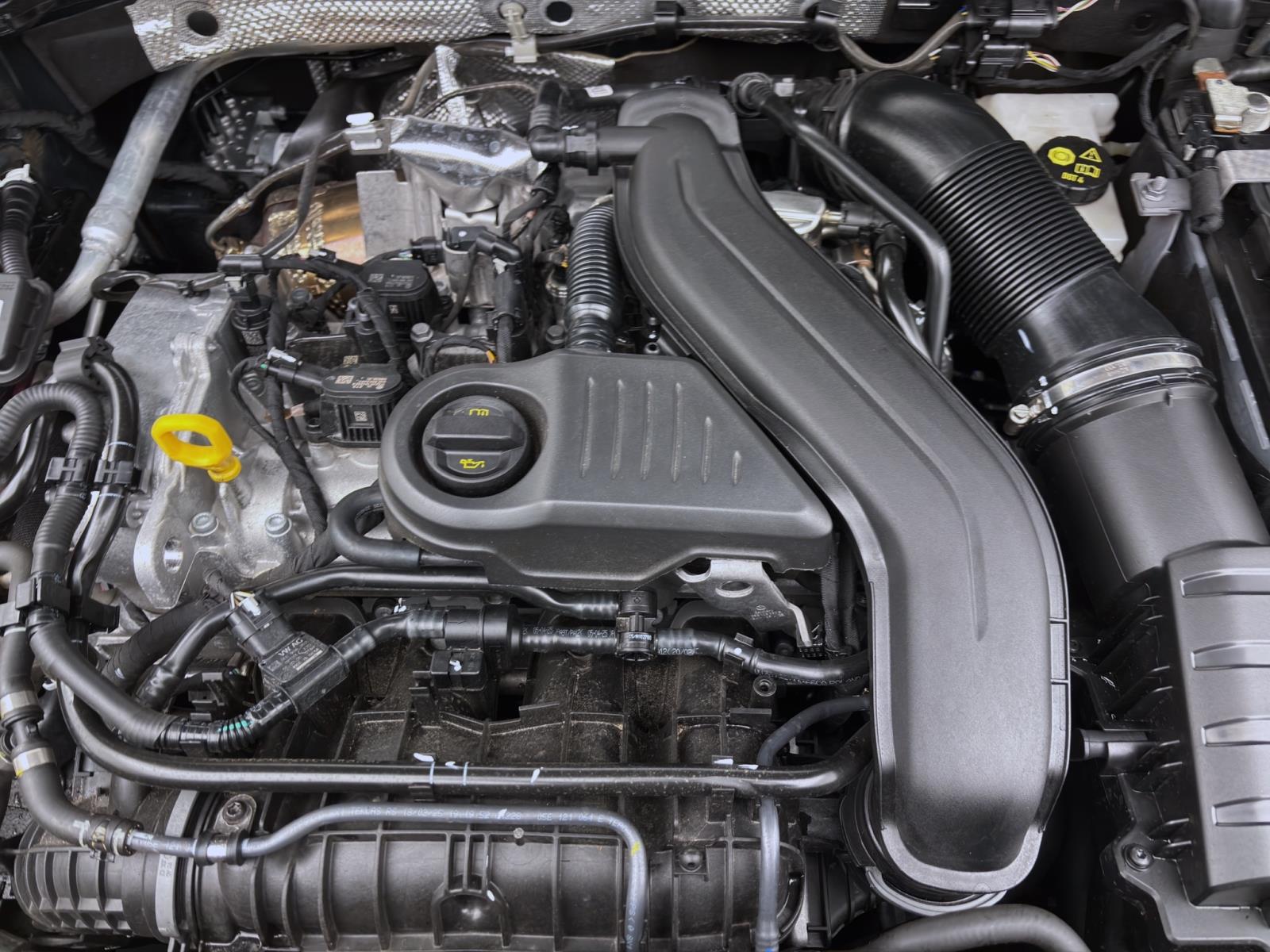 Bild 16: Volkswagen T-Roc 1.5 TSI DSG R-LINE NAVI AHK KAMERA PDC