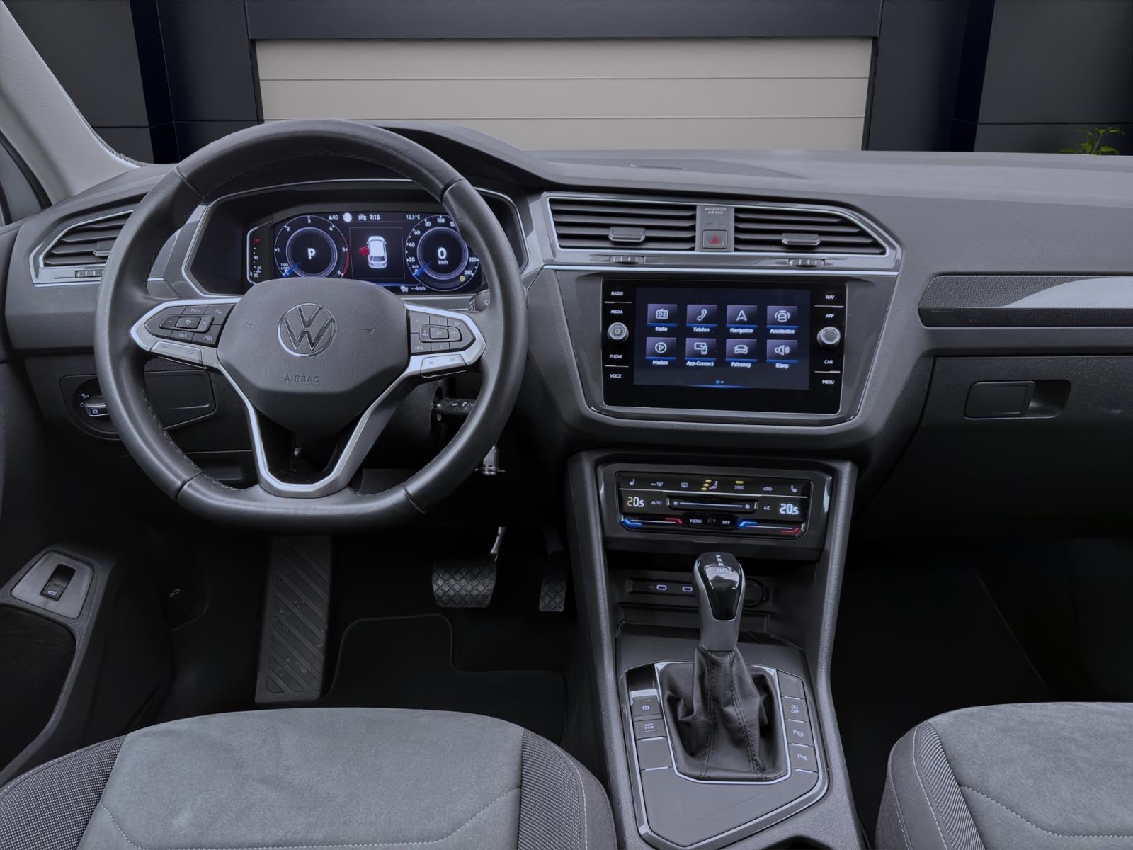 Bild 12: Volkswagen Tiguan 2.0 TDI DSG ELEGANCE PANO IQ.LIGHT KAMERA PDC