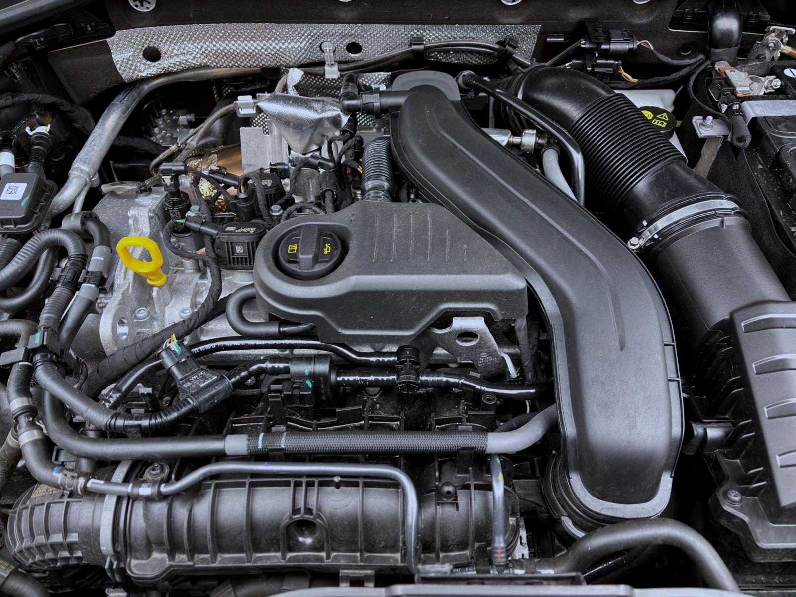 Bild 17: Volkswagen T-Roc 1.5 TSI DSG R-LINE NAVI AHK KAMERA KLIMA