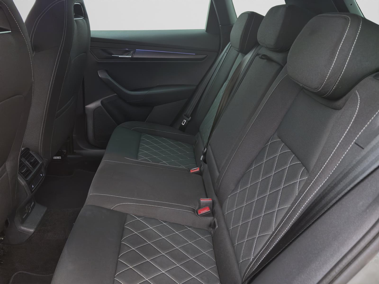 Bild 13: Skoda Karoq 2.0 TSI DSG 4x4 SPORTLINE KAMERA MATRIX PDC NAVI