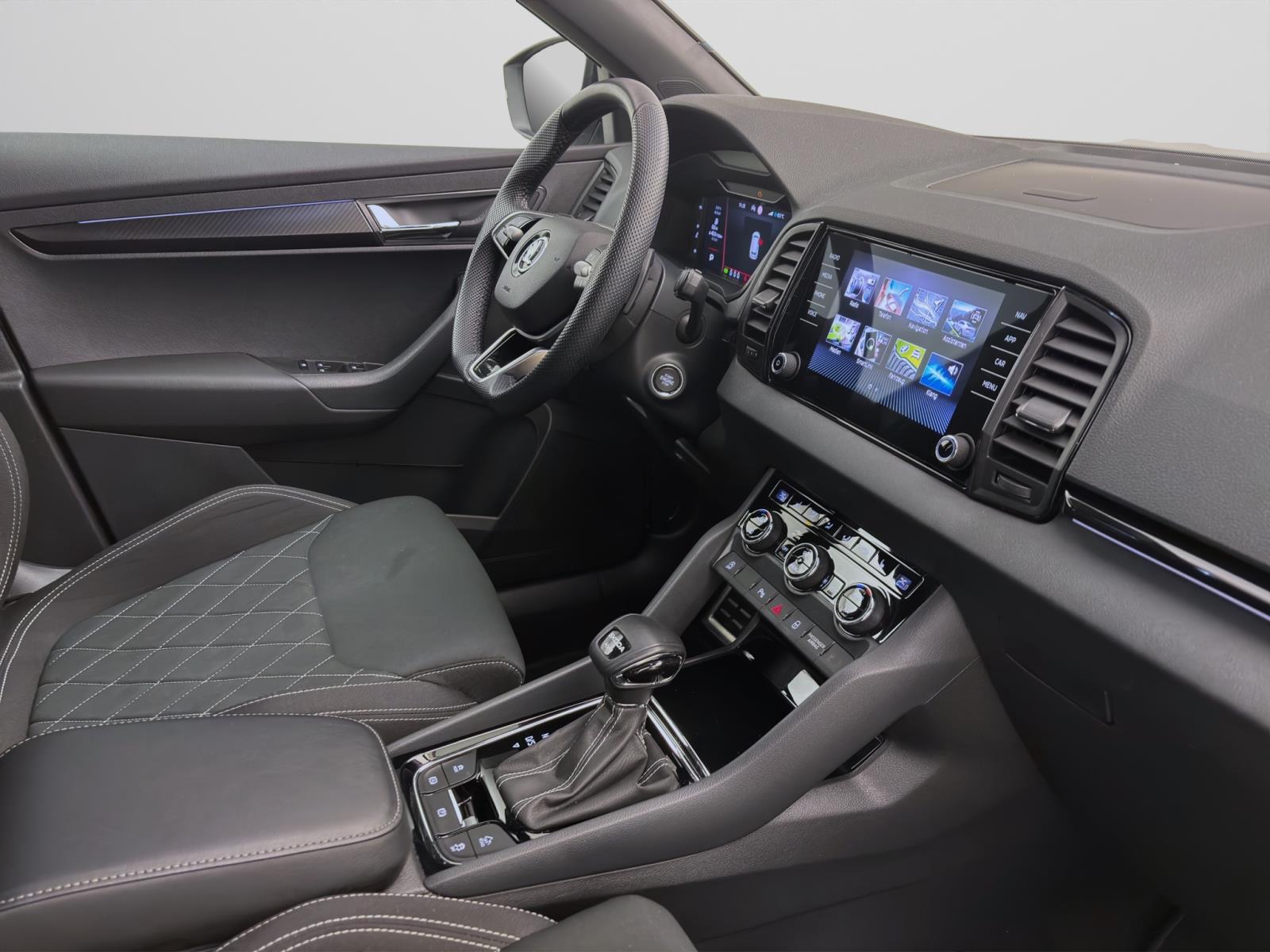 Bild 15: Skoda Karoq 2.0 TSI DSG 4x4 SPORTLINE KAMERA MATRIX PDC NAVI