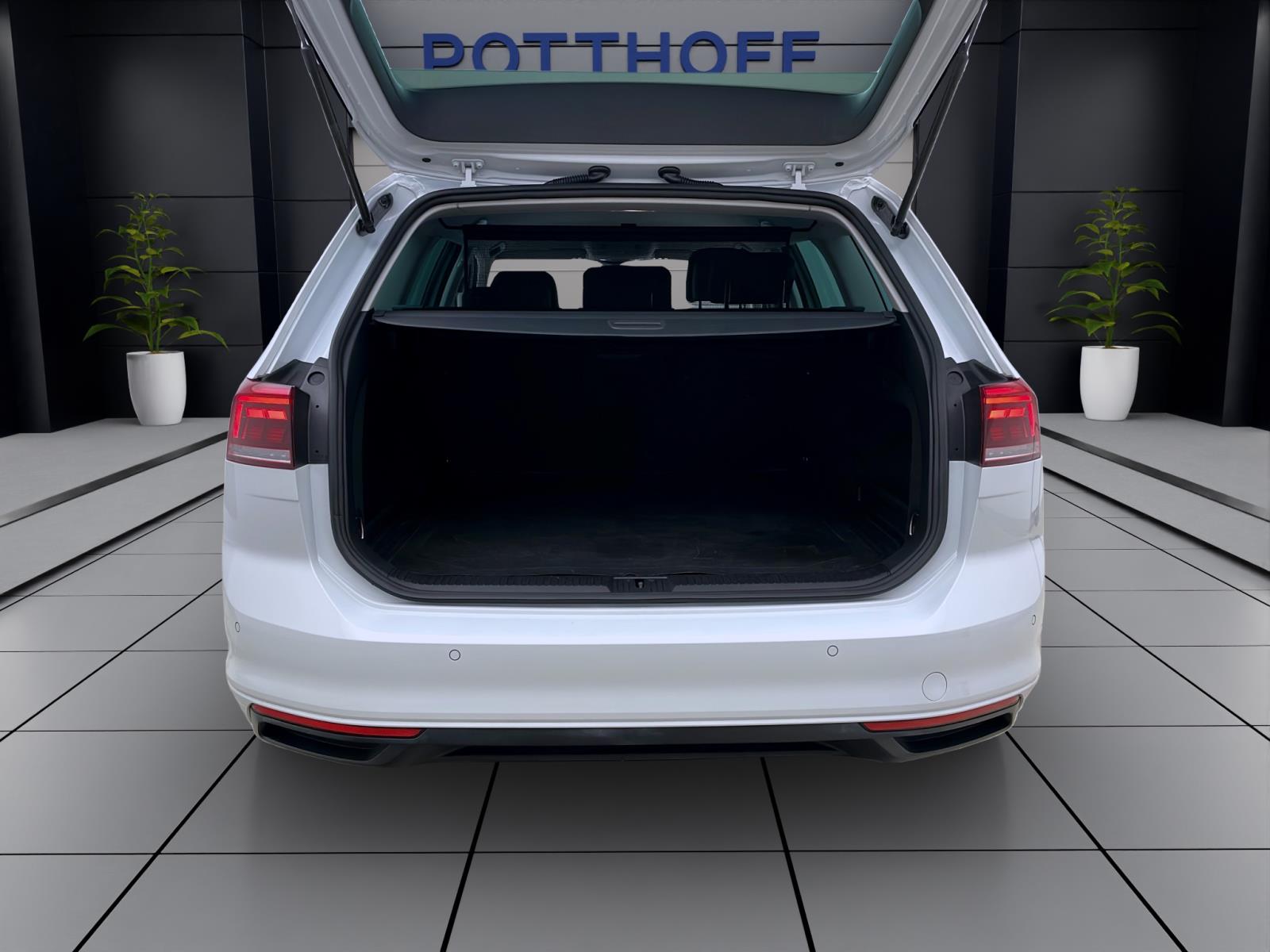 Bild 3: Volkswagen Passat Variant 2.0 TDI DSG BUSINESS NAVI PDC KAMERA SITZHZG