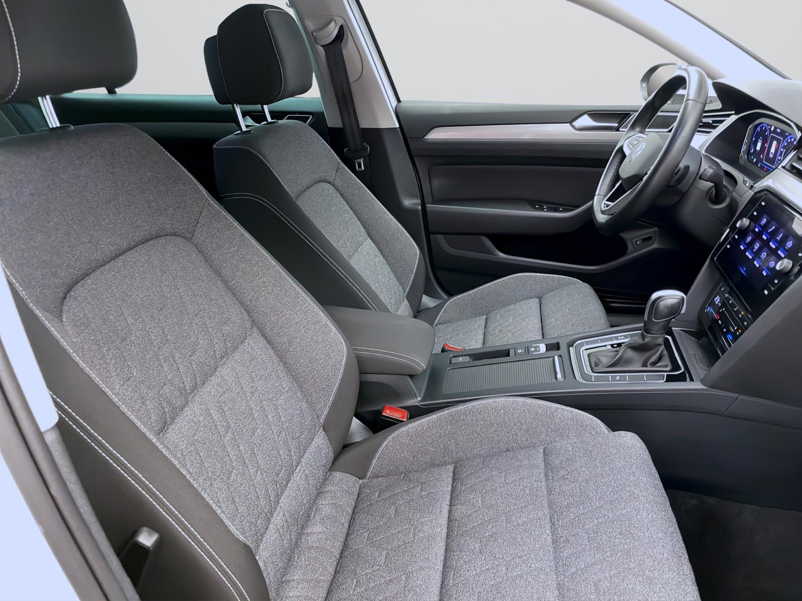 Bild 15: Volkswagen Passat Variant 2.0 TDI DSG BUSINESS NAVI PDC KAMERA SITZHZG