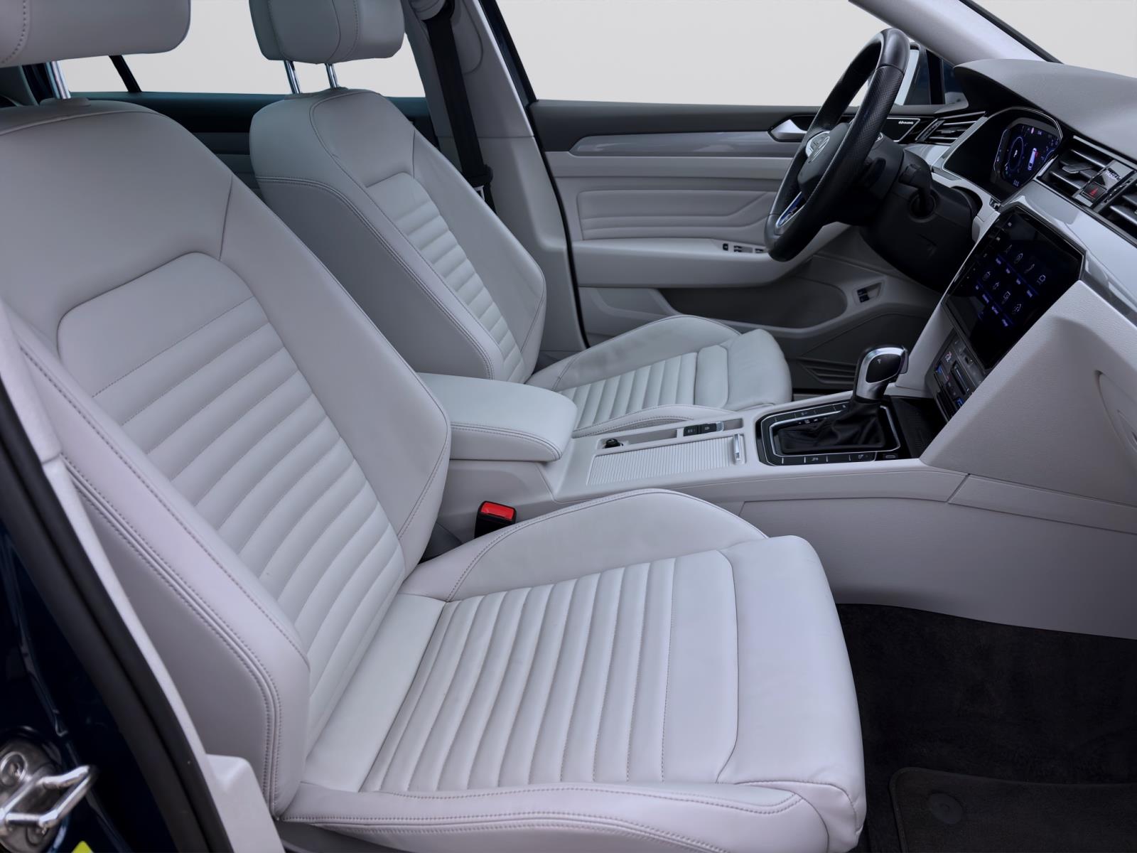 Bild 14: Volkswagen Passat Variant 1.4 TSI eHybrid DSG GTE PANO AHK 360° LED NAVI