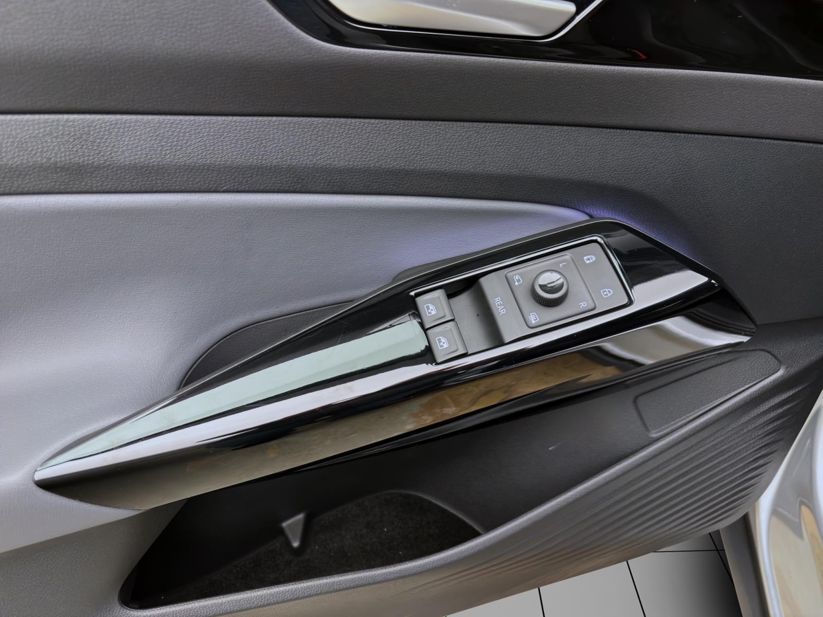 Bild 9: Volkswagen ID.4 PURE PERFORMANCE NAVI IQ.LIGHT PDC SITZHZG