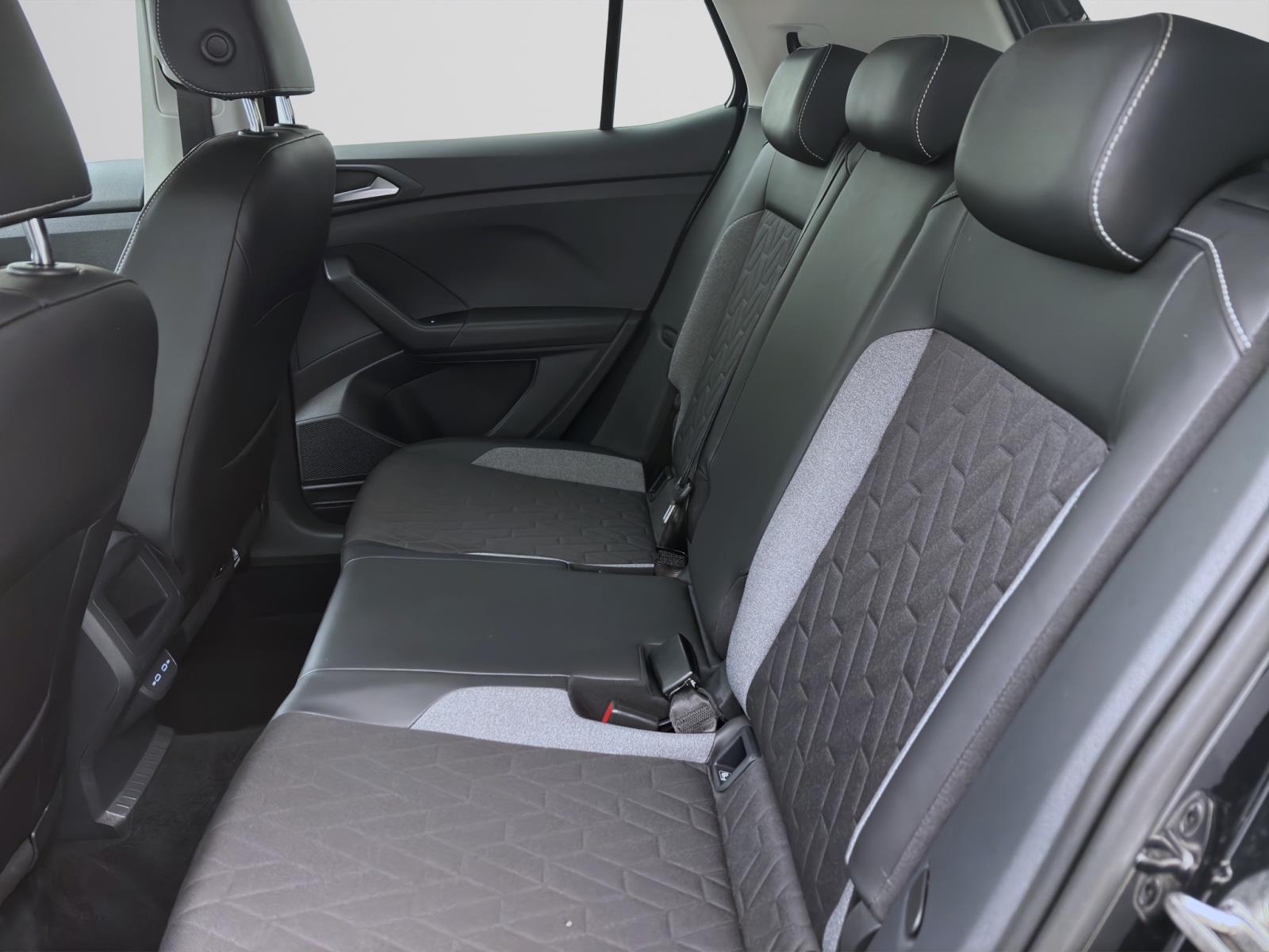 Bild 13: Volkswagen T-Cross 1.0 TSI GOAL NAVI KLIMA PDC SHZG