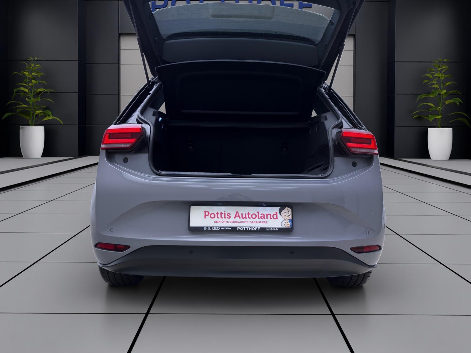 Bild 3: Volkswagen ID.3 PURE PERFORMANCE NAVI PDC LED DAB+