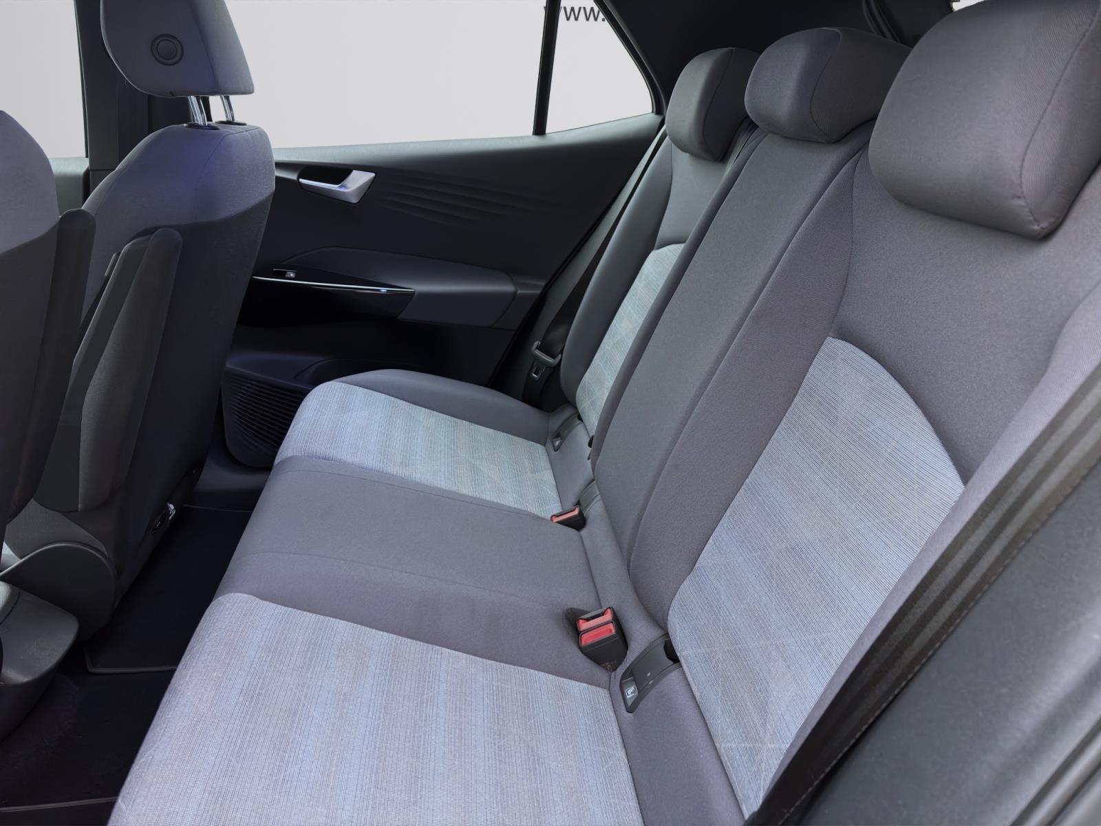 Bild 13: Volkswagen ID.3 PURE PERFORMANCE NAVI PDC LED DAB+