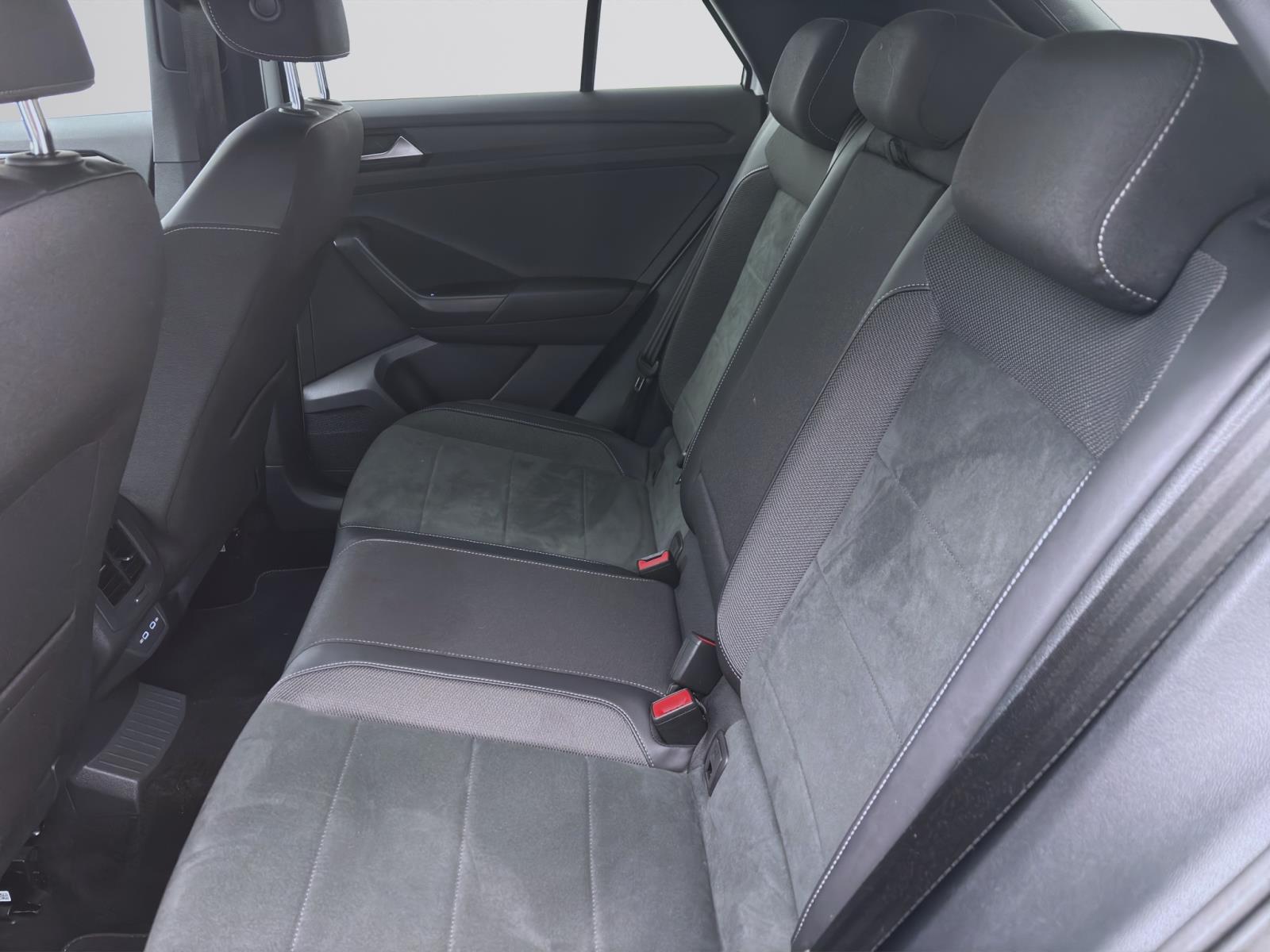 Bild 13: Volkswagen T-Roc 1.5 TSI DSG R-LINE AHK NAVI PDC SITZHZG