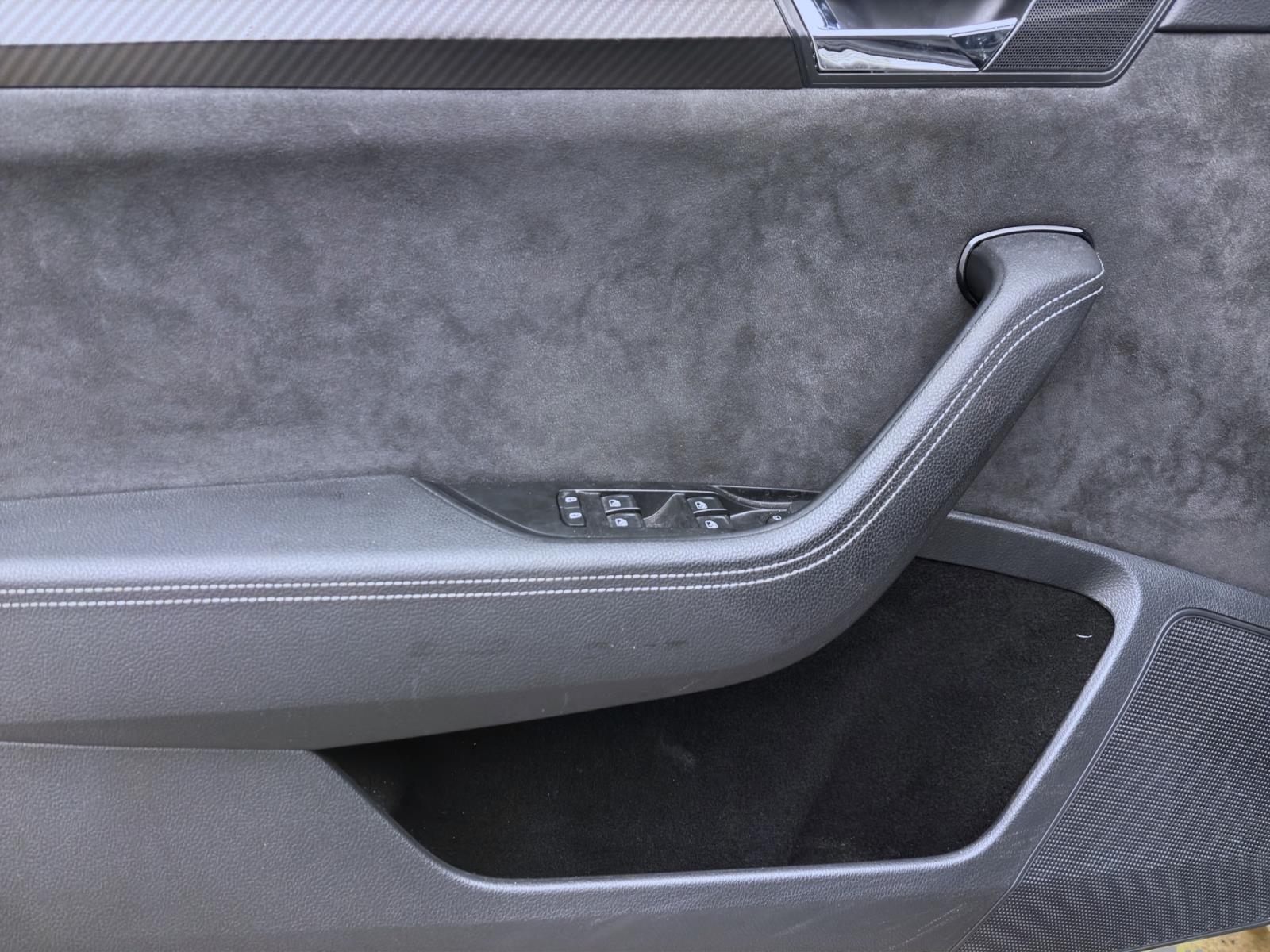 Bild 9: Skoda Superb Combi 2.0 TDI DSG SPORTLINE PANO MATRIX AHK KAMERA