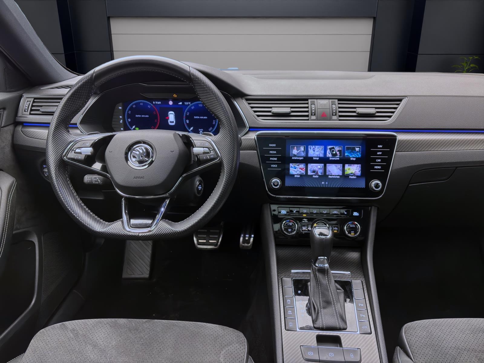 Bild 11: Skoda Superb Combi 2.0 TDI DSG SPORTLINE PANO MATRIX AHK KAMERA