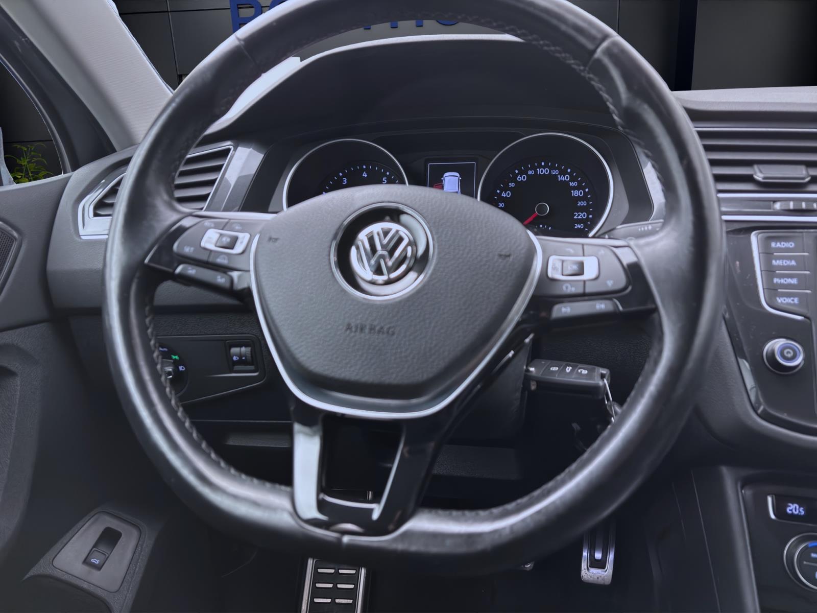 Bild 10: Volkswagen Tiguan 2.0 TSI 4M SOUND PDC NAVI STDHZG AHK