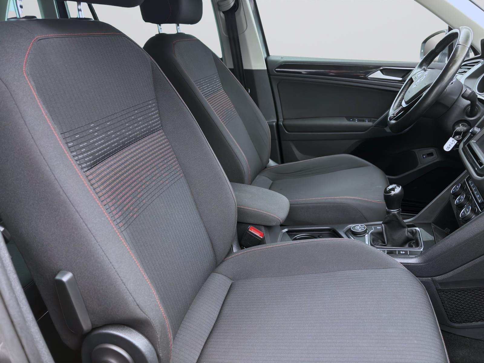 Bild 14: Volkswagen Tiguan 2.0 TSI 4M SOUND PDC NAVI STDHZG AHK