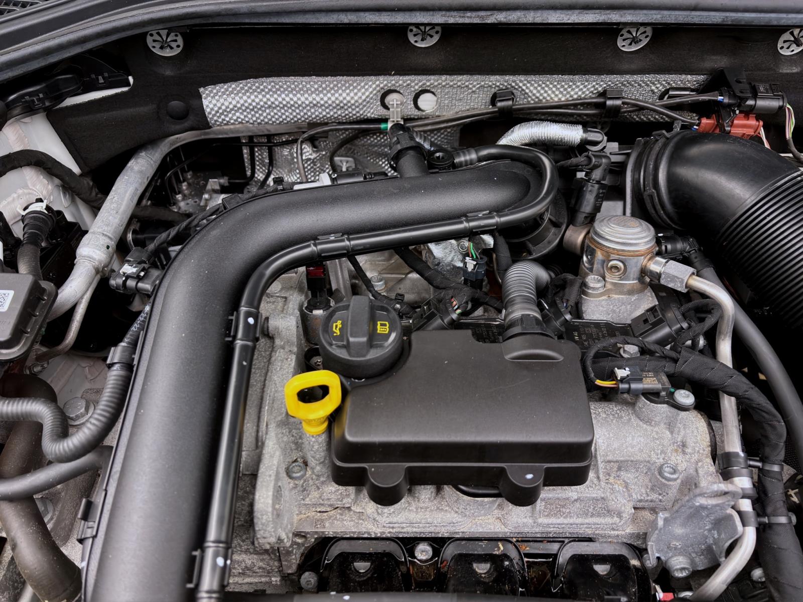 Bild 16: Volkswagen T-Roc 1.0 TSI LED SITZHZG KLIMA DAB+