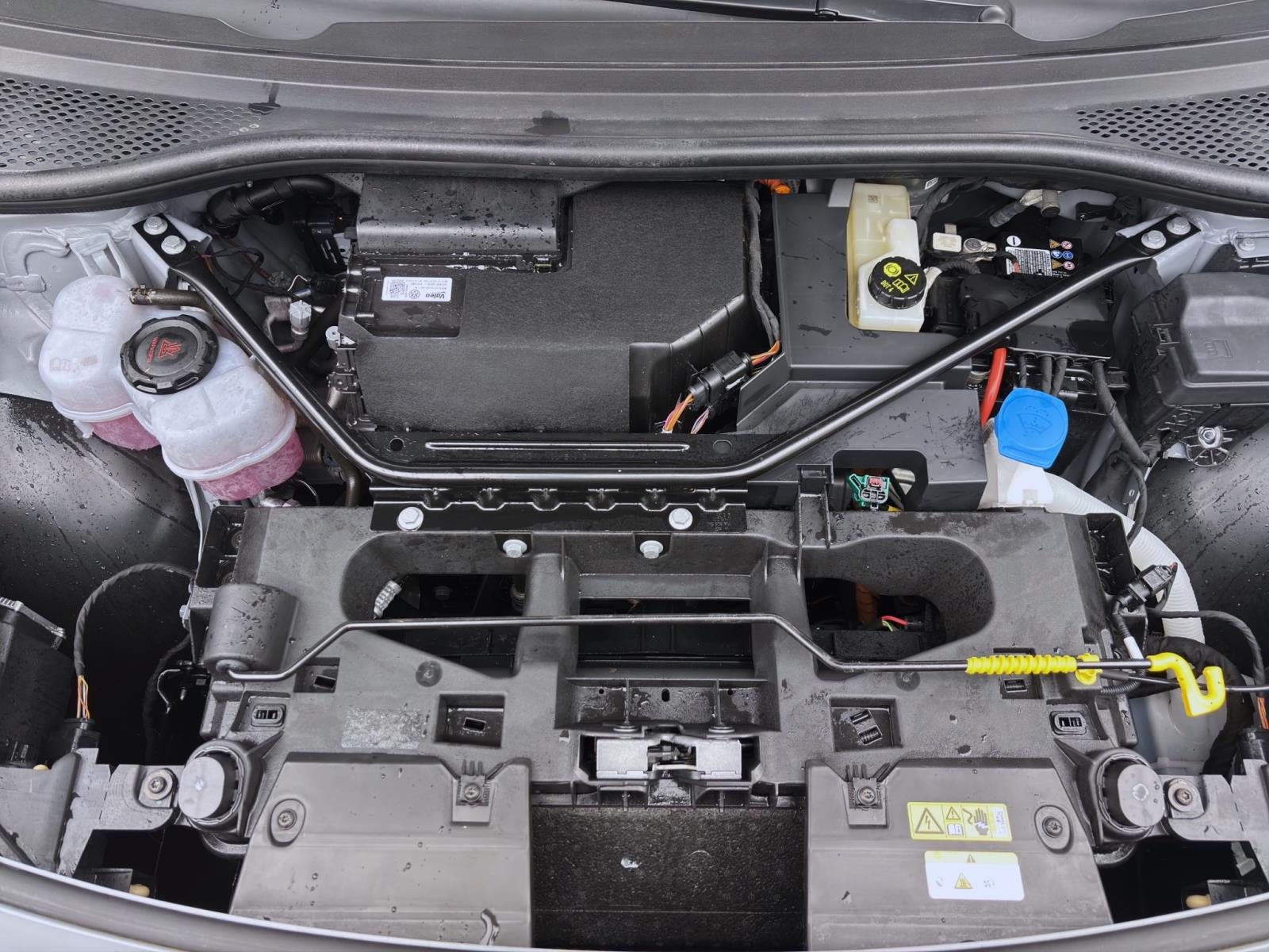 Bild 16: Volkswagen ID.4 PURE NAVI PDC LED SITZHZG