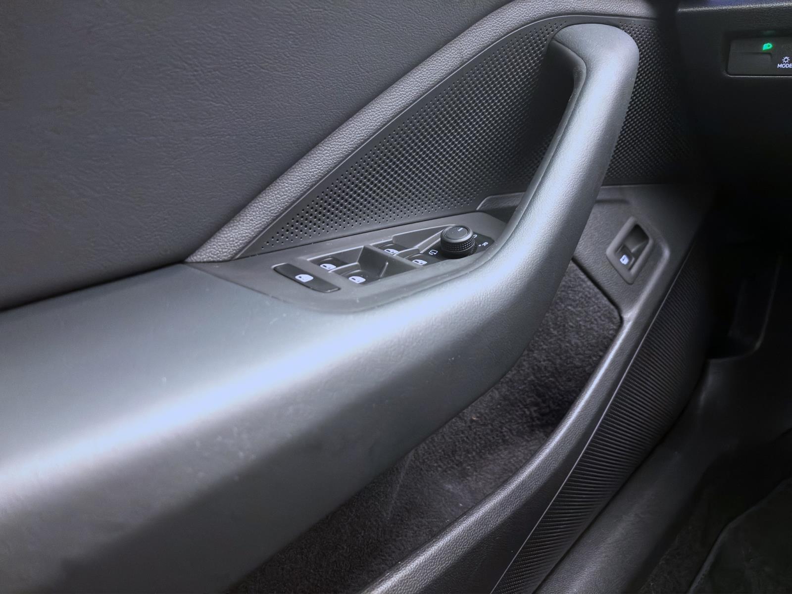 Bild 9: Volkswagen Passat Variant 1.5 TSI eHybrid DSG BUSINESS AHK NAVI KAMERA SITZHZG