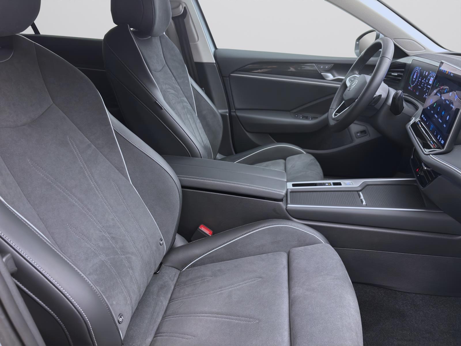 Bild 15: Volkswagen Passat Variant 1.5 TSI eHybrid DSG BUSINESS AHK NAVI KAMERA SITZHZG