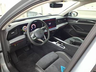 Bild 2: Volkswagen Passat Variant 1.5 TSI eHybrid DSG BUSINESS AHK NAVI KAMERA SITZHZG