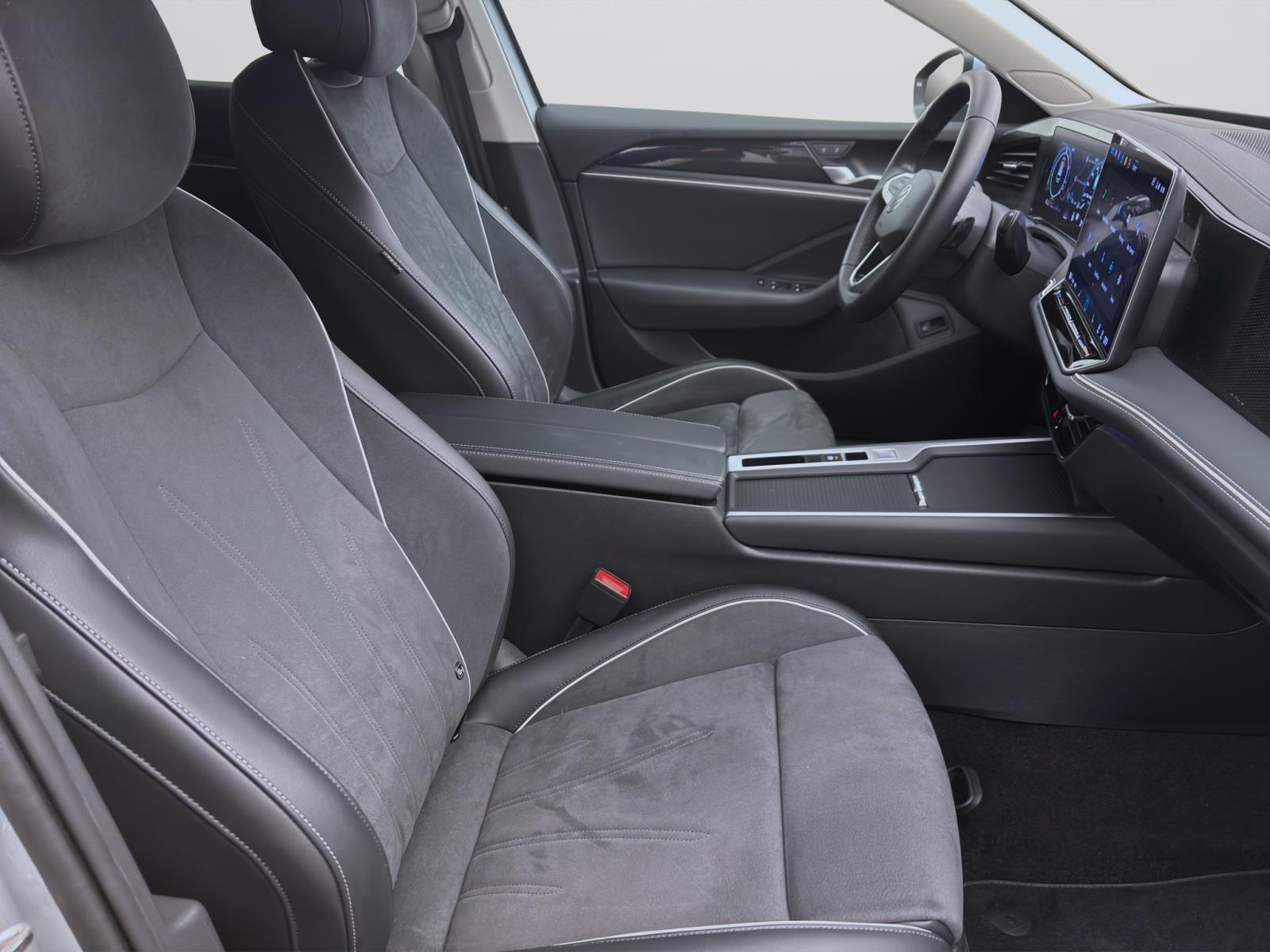 Bild 14: Volkswagen Passat Variant 1.5 TSI eHybrid DSG BUSINESS AHK NAVI KAMERA SITZHZG