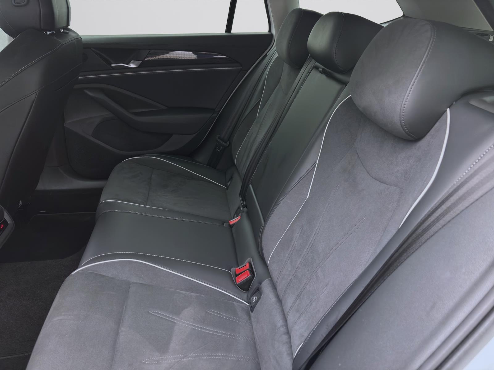 Bild 13: Volkswagen Passat Variant 1.5 TSI eHybrid DSG BUSINESS AHK NAVI KAMERA SITZHZG