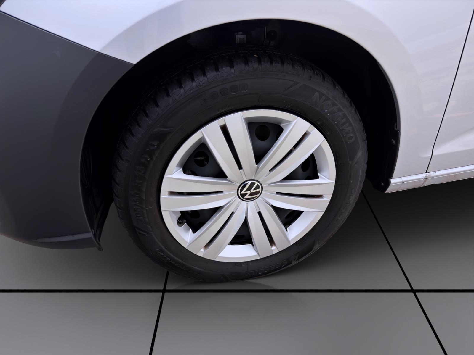 Bild 7: Volkswagen Caddy 1.5 TSI KOMBI PDC KLIMA MFL DAB+