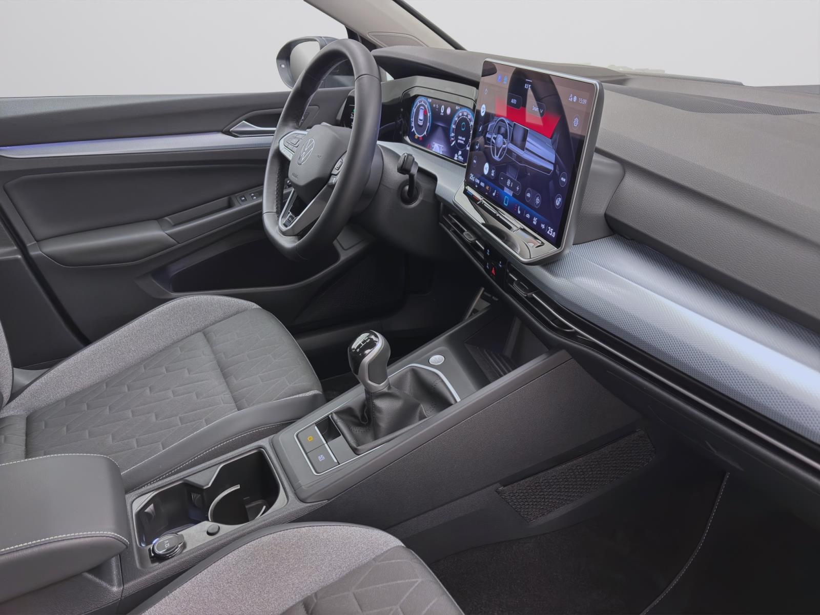 Bild 16: Volkswagen Golf 1.5 TSI GOAL AHK NAVI PDC LED+ SITZHZG