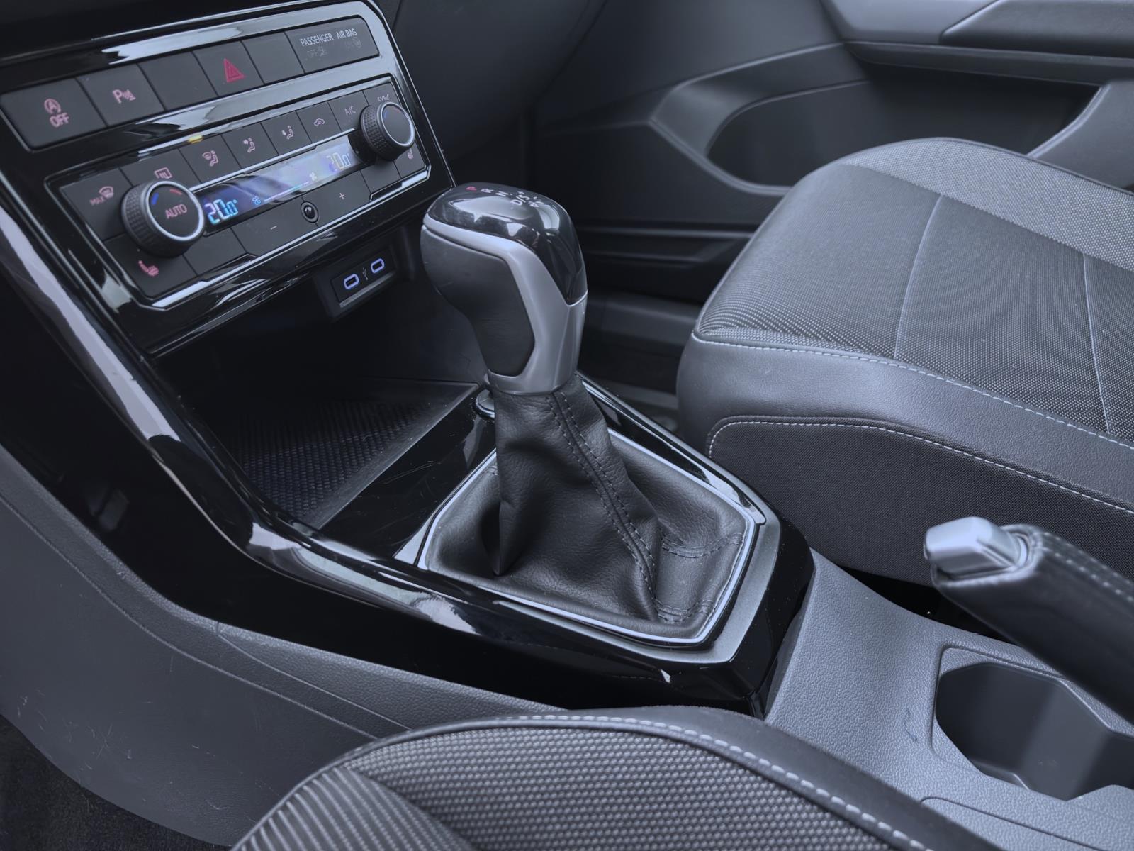 Bild 13: Volkswagen T-Cross 1.0 TSI DSG STYLE NAVI PDC SITZHZG KLIMA