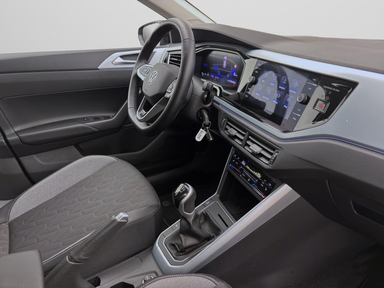 Bild 16: Volkswagen Polo 1.0 TSI GOAL NAVI PDC SITZHZG KLIMA