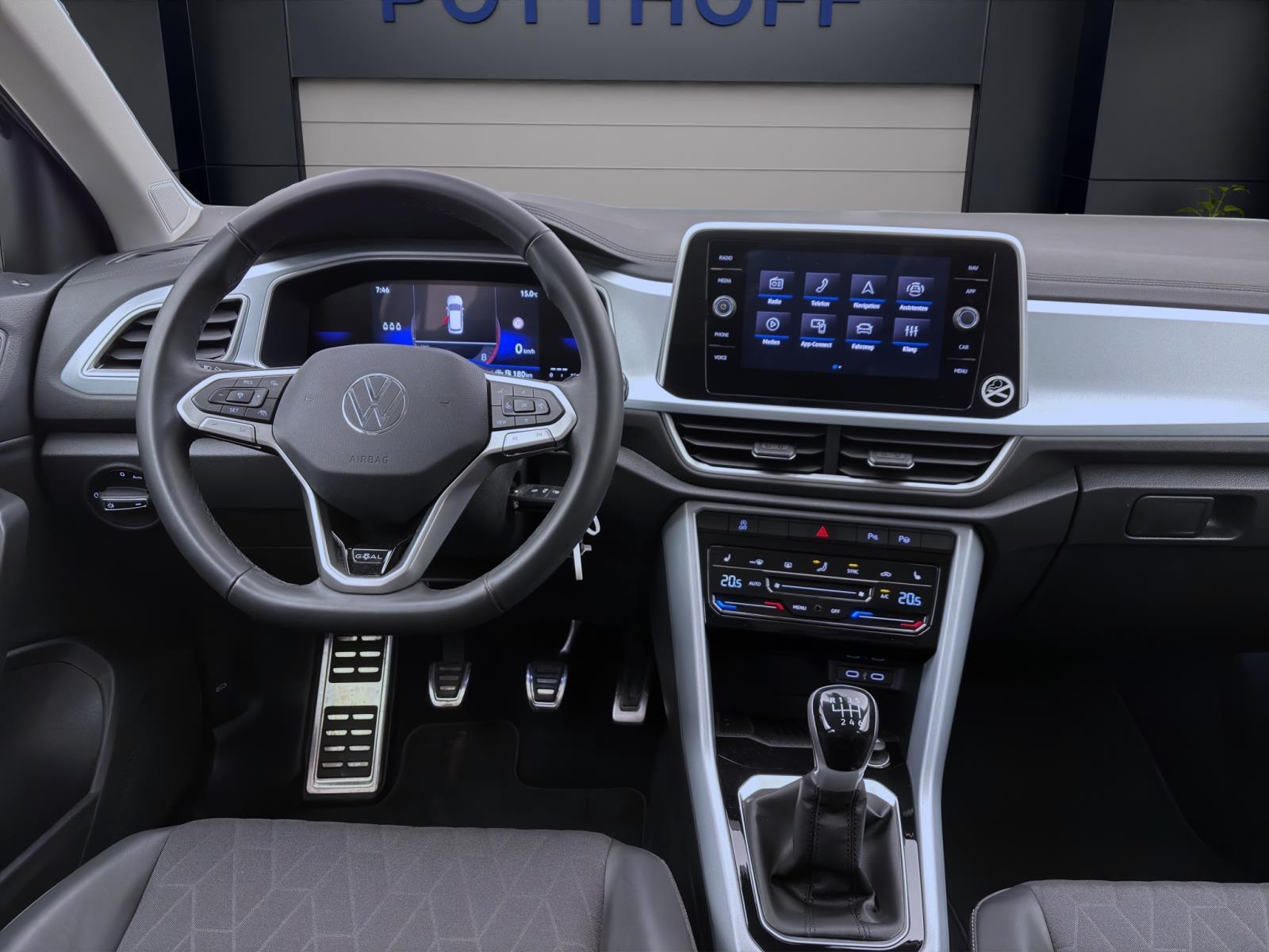 Bild 12: Volkswagen T-Roc 1.0 TSI GOAL NAVI PDC LED SITZHZG