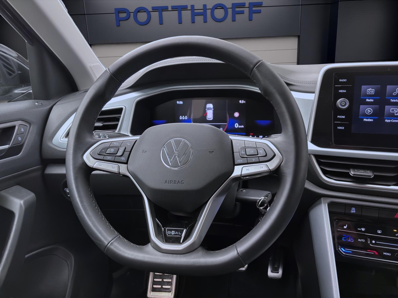 Bild 10: Volkswagen T-Roc 1.0 TSI GOAL NAVI PDC SITZHZG KLIMA