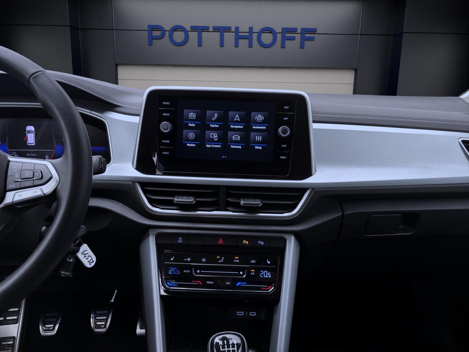 Bild 13: Volkswagen T-Roc 1.0 TSI GOAL NAVI PDC SITZHZG KLIMA