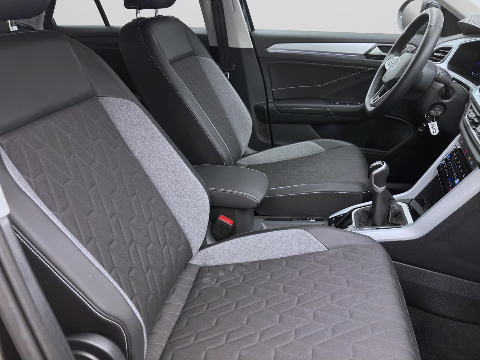 Bild 15: Volkswagen T-Roc 1.0 TSI GOAL NAVI PDC SITZHZG KLIMA