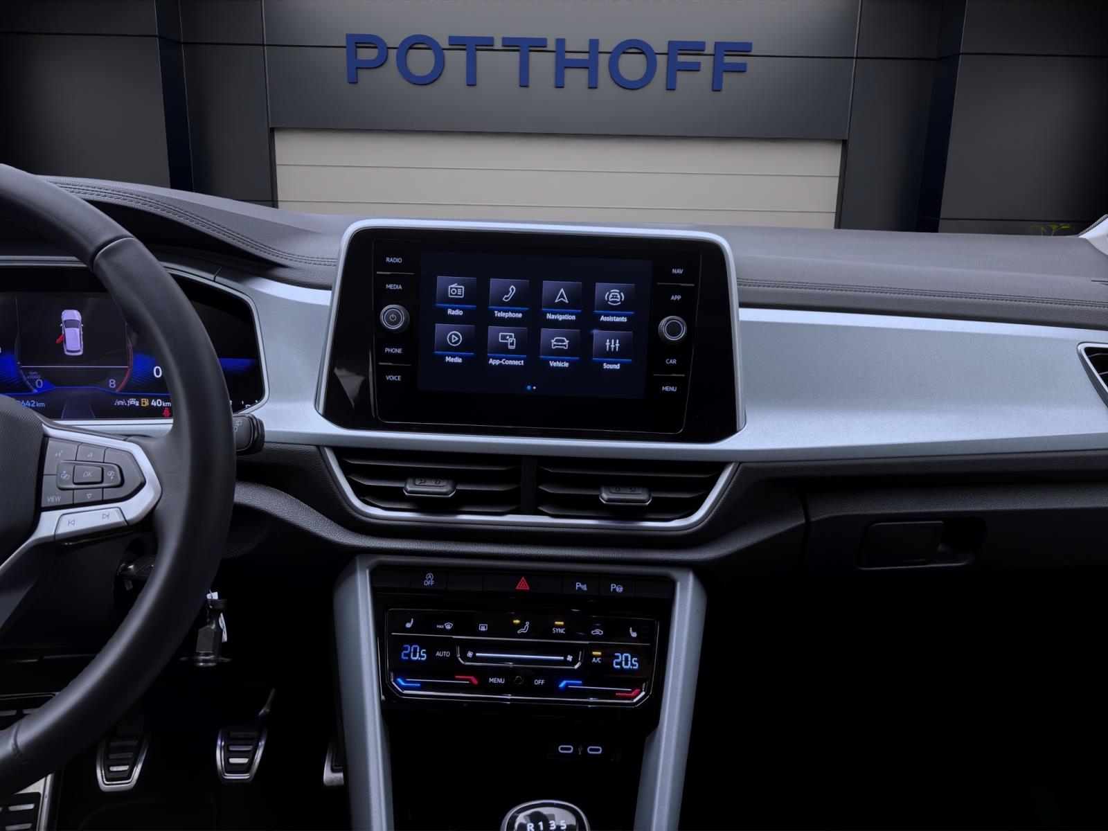 Bild 13: Volkswagen T-Roc 1.0 TSI GOAL NAVI PDC SITZHZG KLIMA