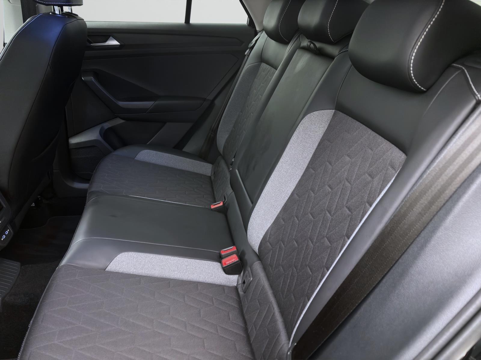 Bild 14: Volkswagen T-Roc 1.0 TSI GOAL NAVI PDC SITZHZG KLIMA