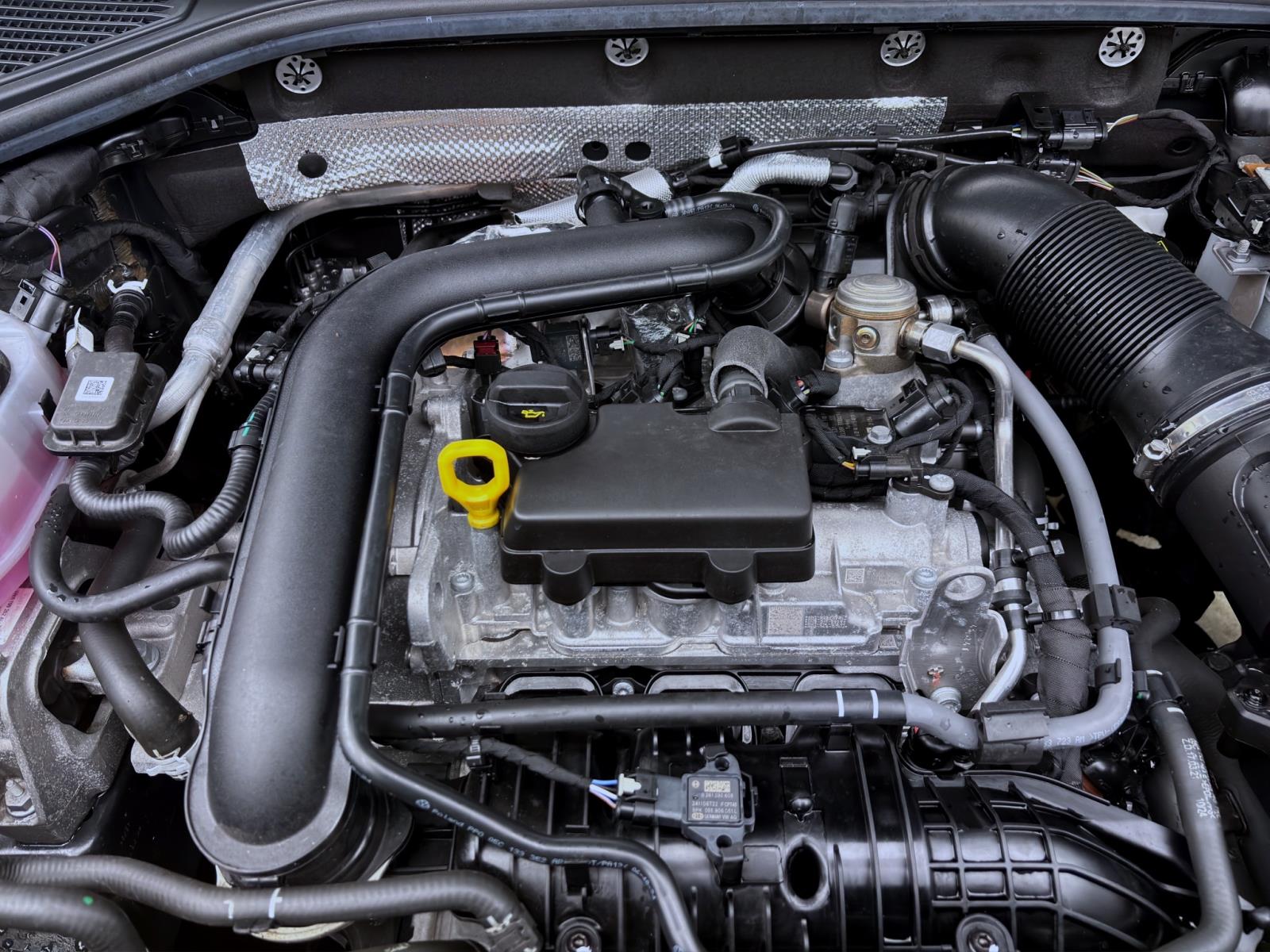 Bild 17: Volkswagen T-Roc 1.0 TSI GOAL NAVI PDC SITZHZG KLIMA