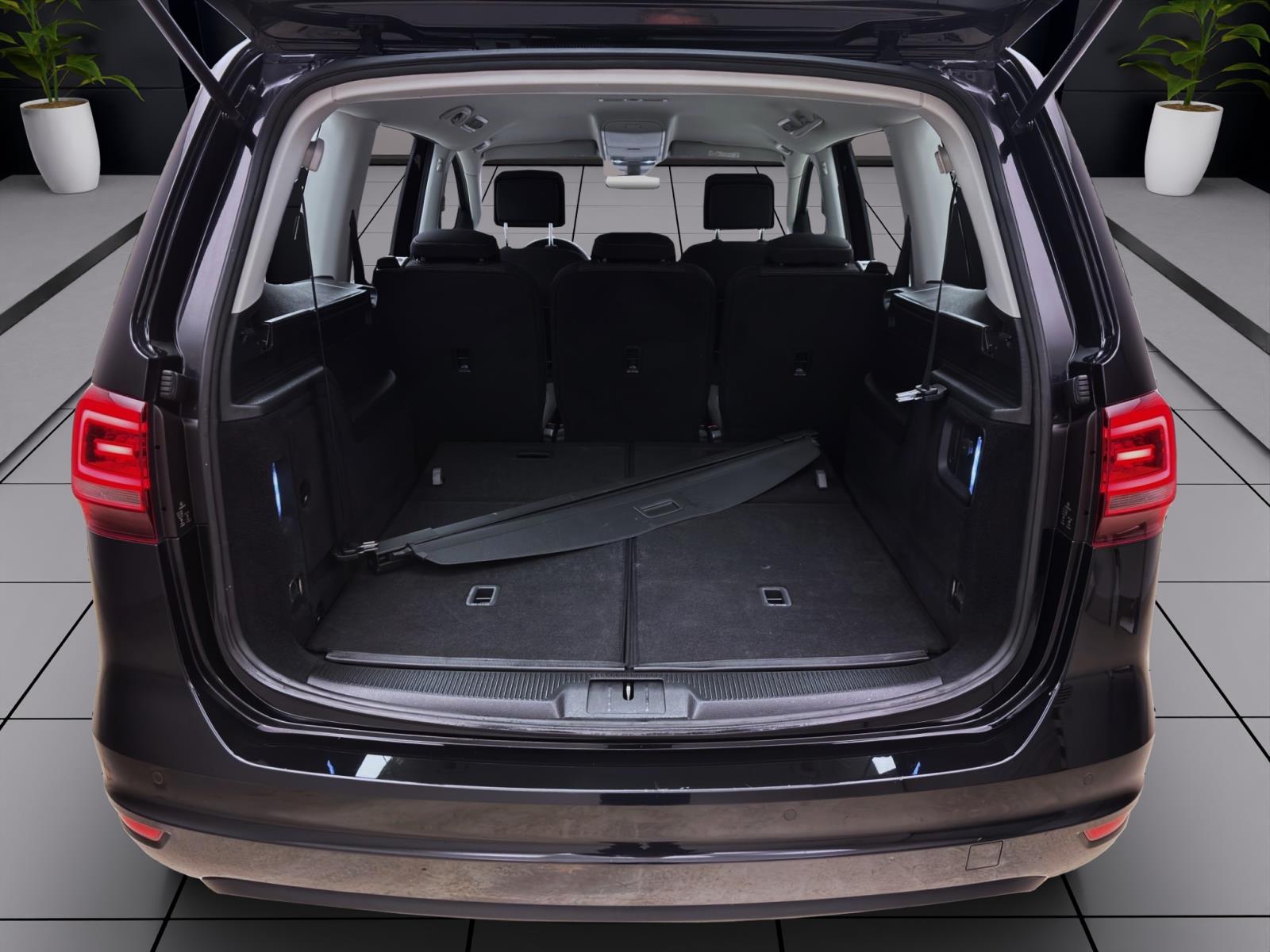 Bild 3: Volkswagen Sharan 1.4 TSI COMFORTLINE NAVI SITZHZG KLIMA