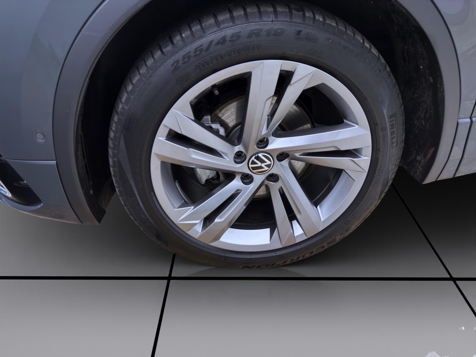 Bild 7: Volkswagen Tiguan 1.5 TSI DSG R-LINE NAVI KAMERA MATRIX PDC