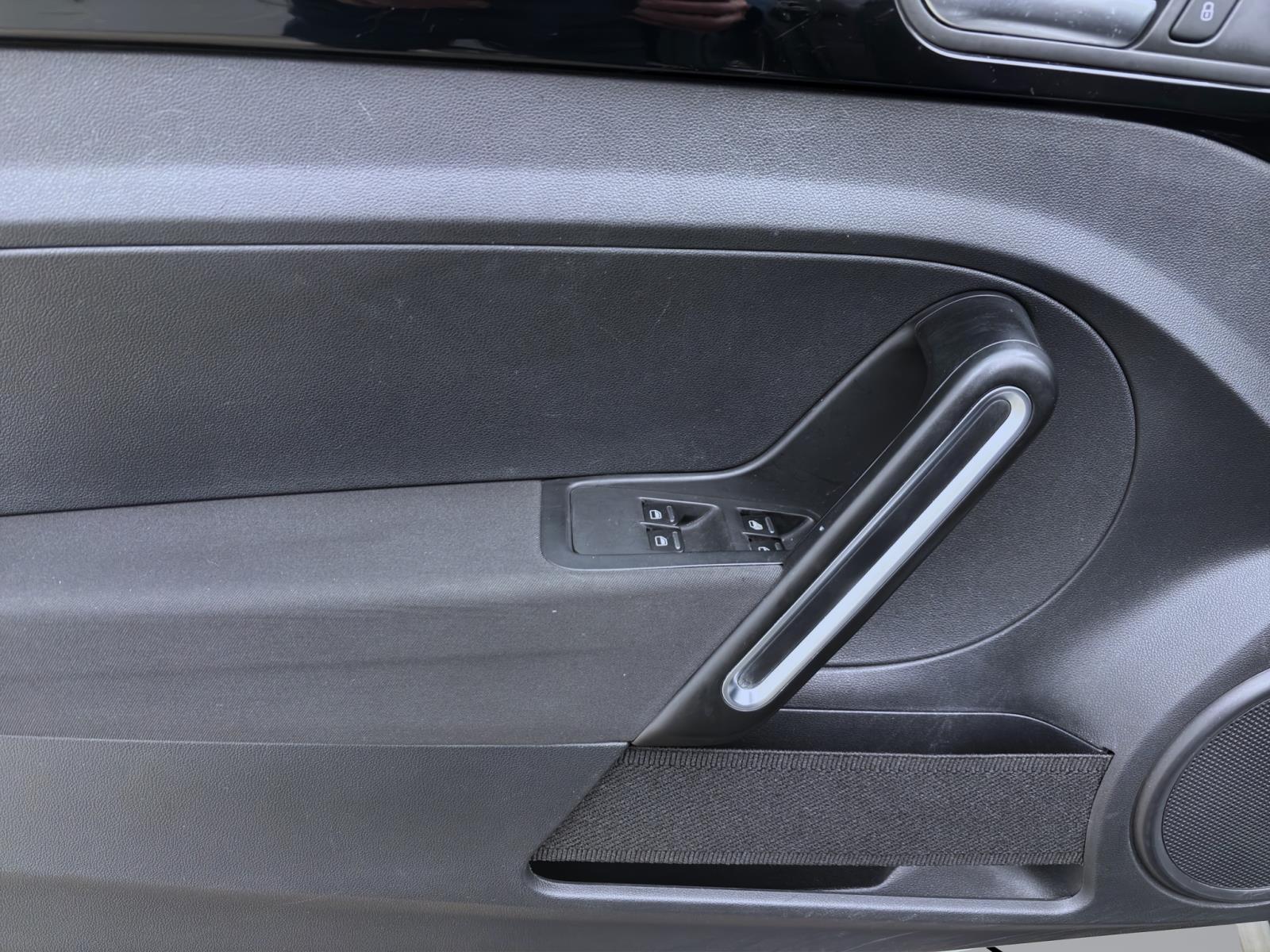 Bild 8: Volkswagen Beetle Cabriolet 1.2 TSI SOUND NAVI SITZHZG PDC GRA