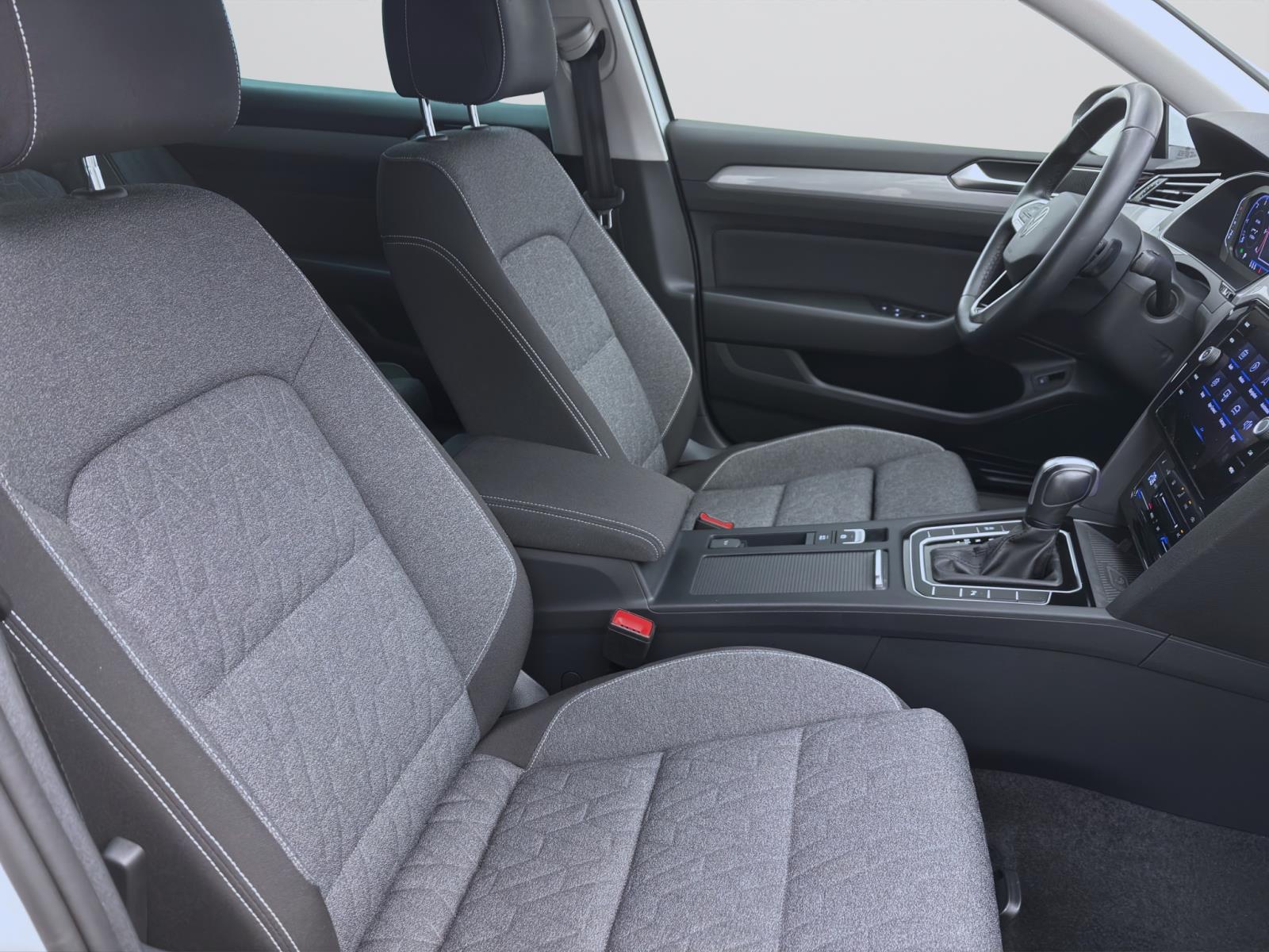 Bild 15: Volkswagen Passat Variant 2.0 TDI DSG BUSINESS AHK KAMERA PDC SITZHZG