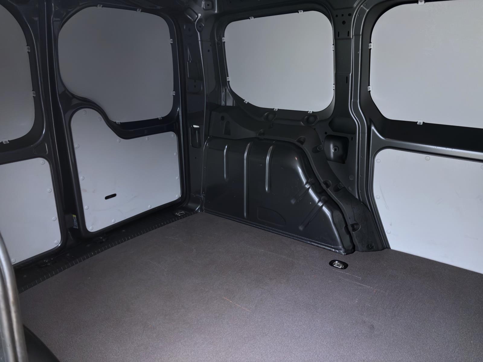 Bild 13: Volkswagen Caddy Cargo 2.0 TDI KR AHK NAVI PDC SITZHZG KLIMA