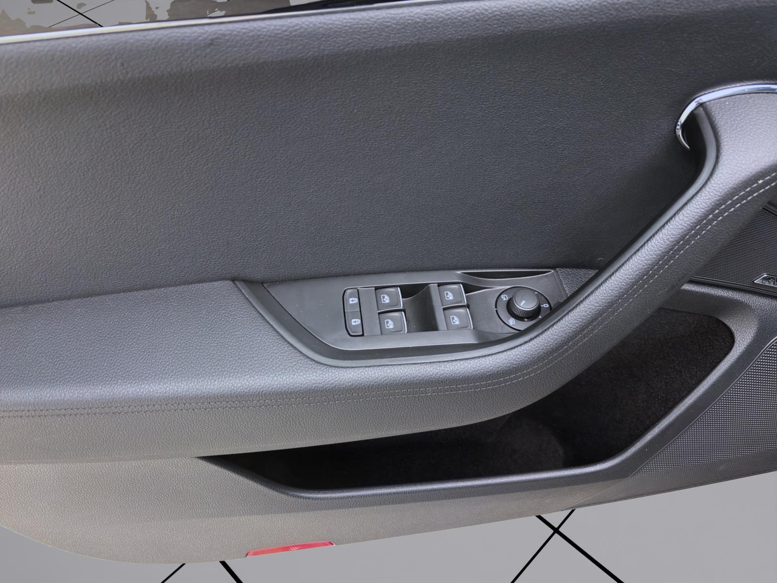 Bild 9: Skoda Superb 1.4 TSI DSG eHybrid L&K iV STDHZG SCHIEBEDACH AHK