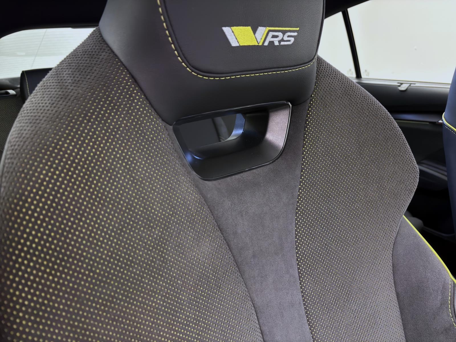 Bild 17: Skoda ENYAQ iV Coupe 4M RS LOUNGE AHK MATRIX KAMERA CANTON