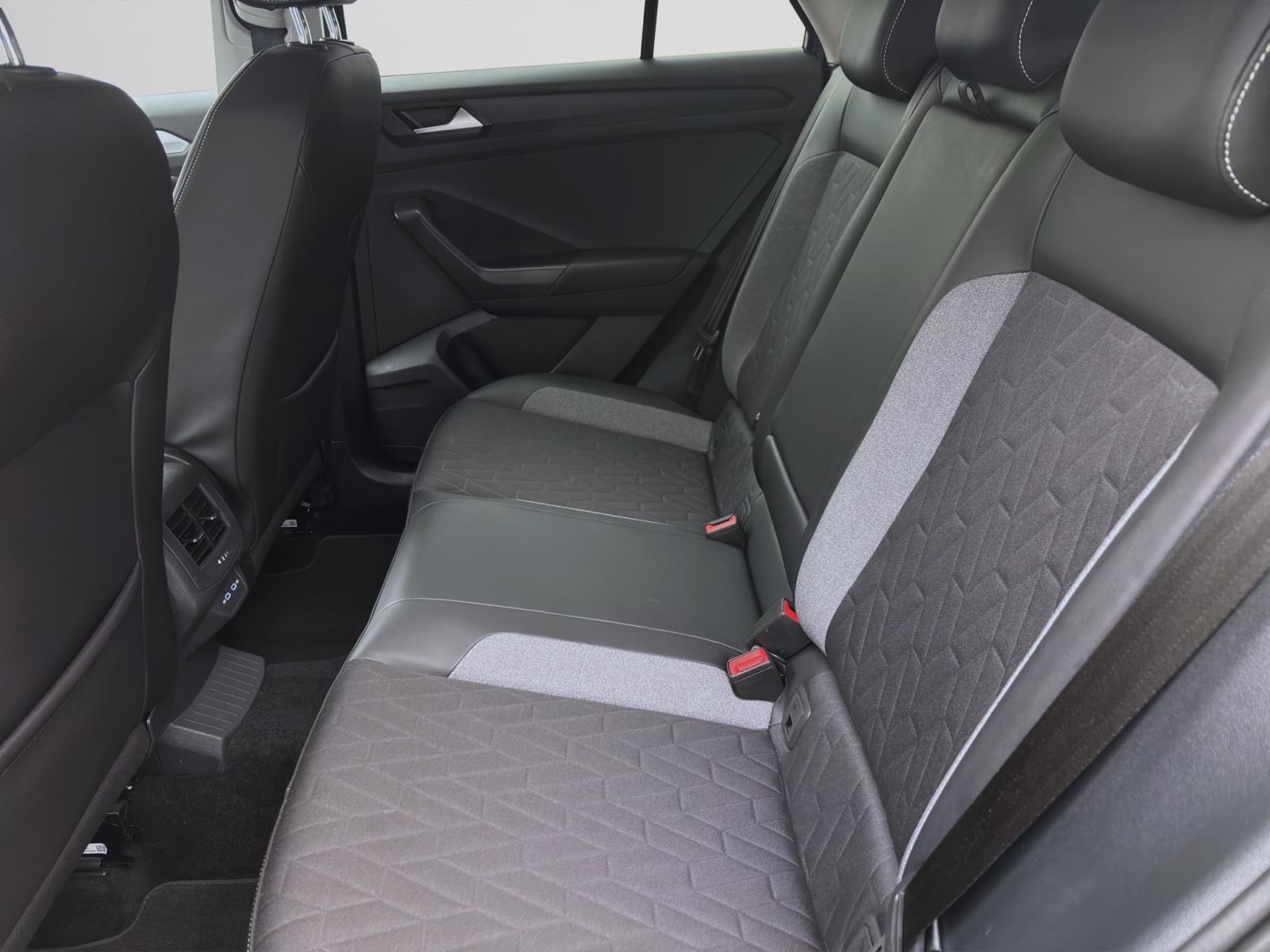 Bild 13: Volkswagen T-Roc 2.0 TDI DSG GOAL AHK KAMERA PDC NAVI