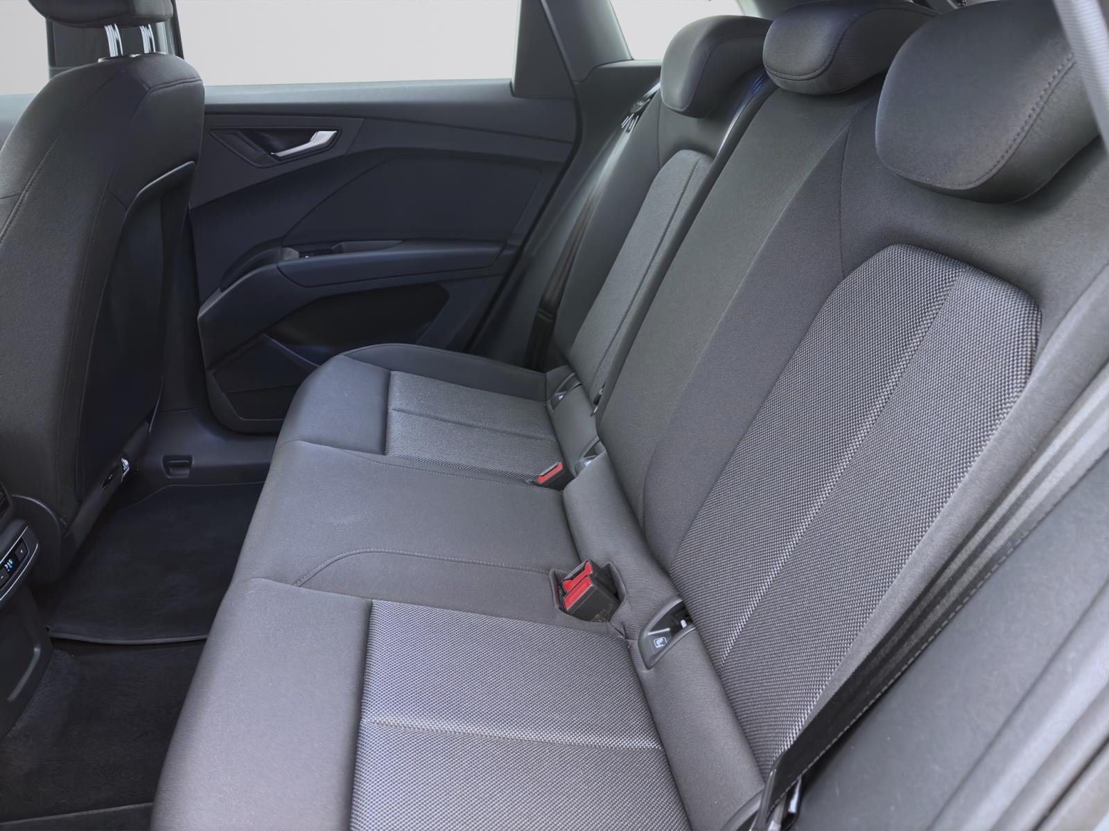 Bild 14: Audi Q4 e-tron 35 KAMERA LED PDC SITZHZG KLIMA