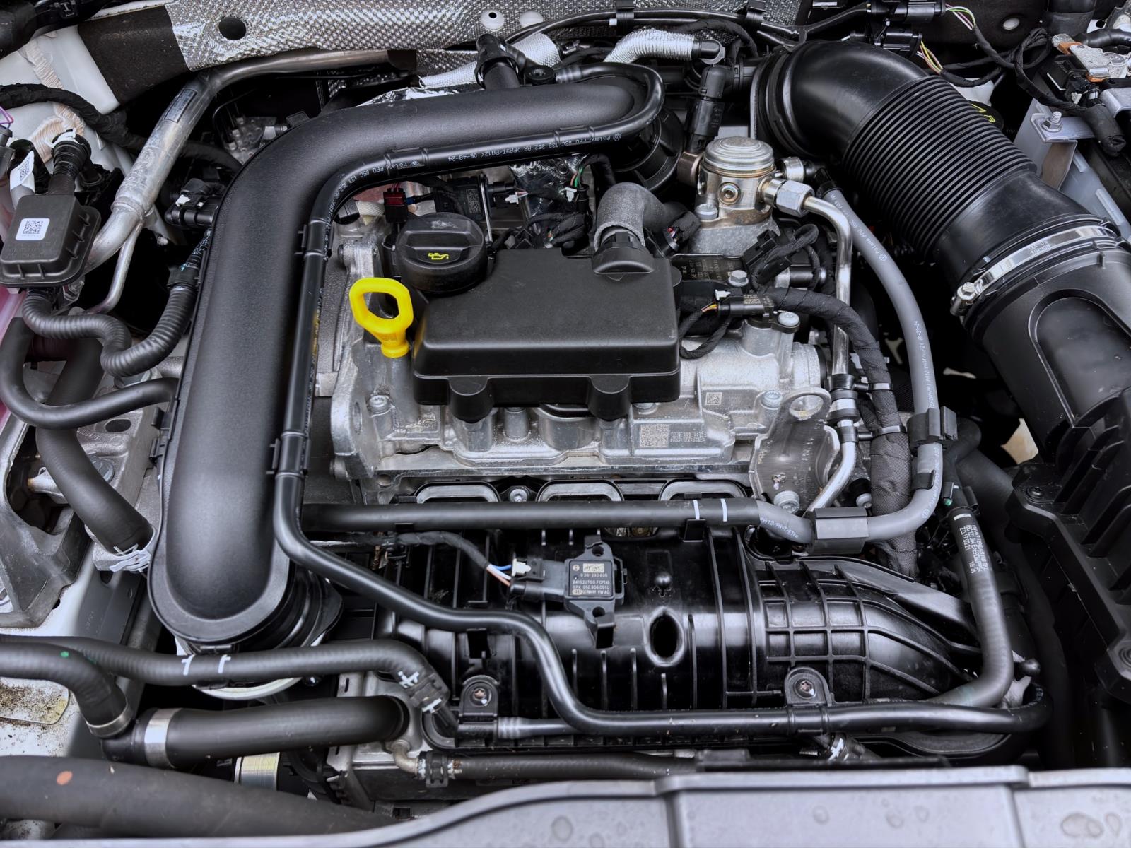 Bild 17: Volkswagen T-Roc 1.0 TSI GOAL NAVI PDC SITZHZG KLIMA