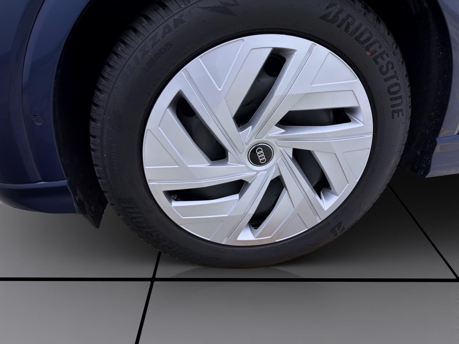 Bild 7: Audi Q4 e-tron 40 S LINE AHK NAVI SONOS KAMERA LED