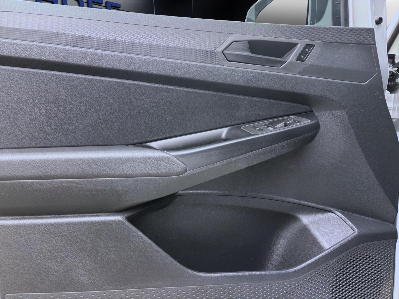 Bild 9: Volkswagen Caddy 1.5 TSI KOMBI AHK PDC KLIMA DAB+