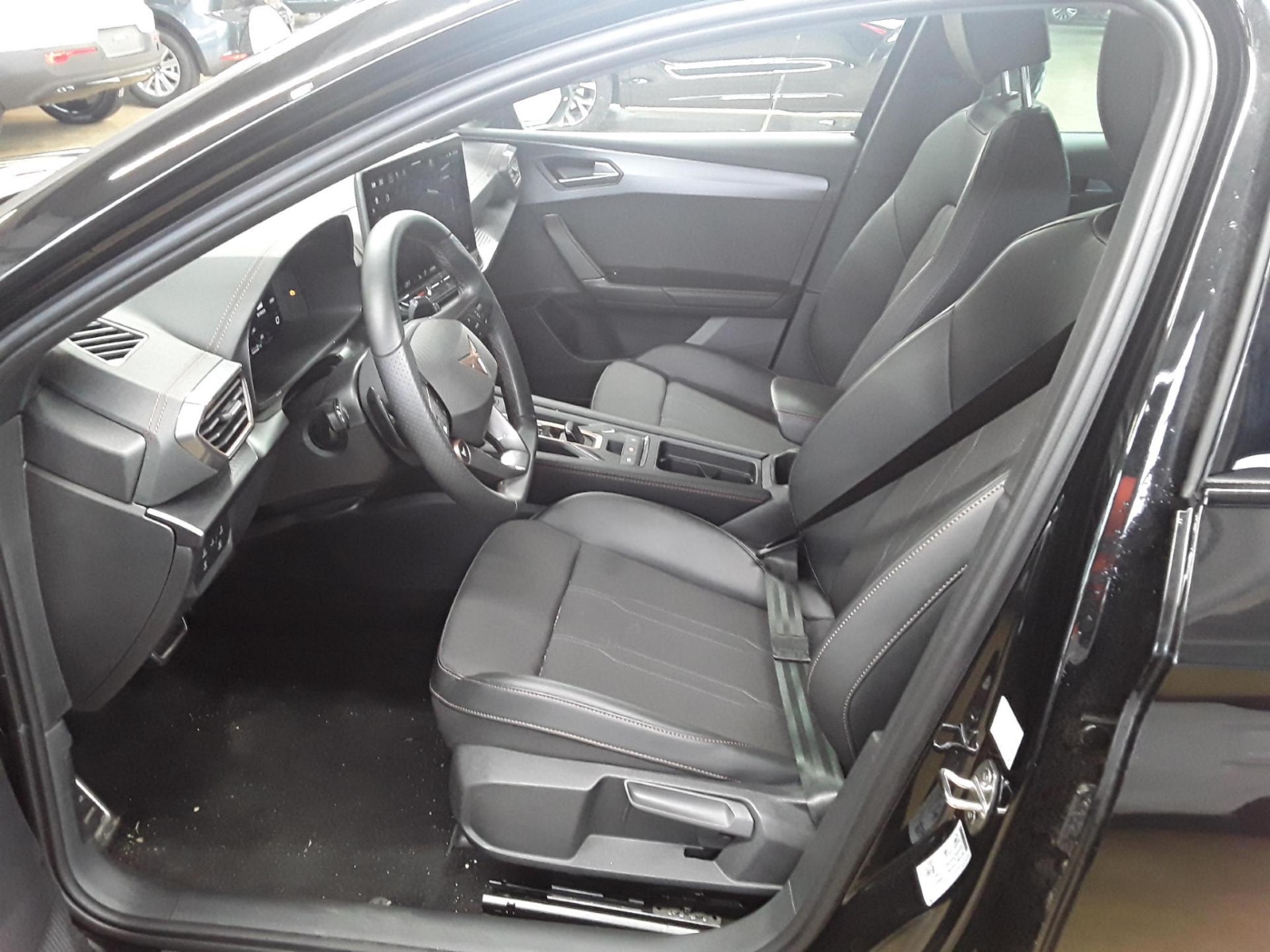 Bild 2: Cupra Leon 1.5 eTSI DSG NAVI KAMERA PDC SITZHZG LED