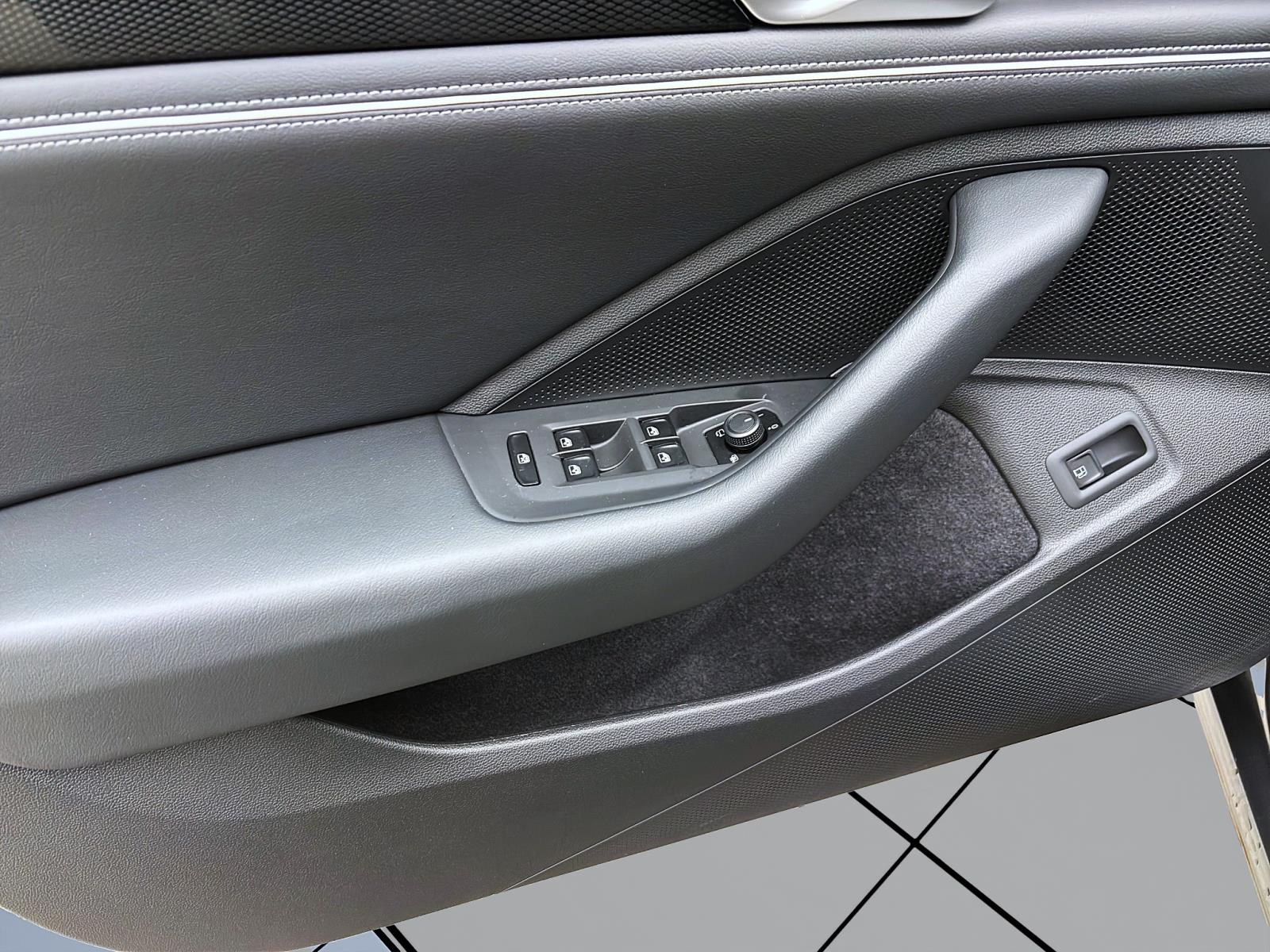 Bild 9: Volkswagen Passat Variant 1.5 TSI eHybrid DSG BUSINESS AHK KAMERA PDC NAVI